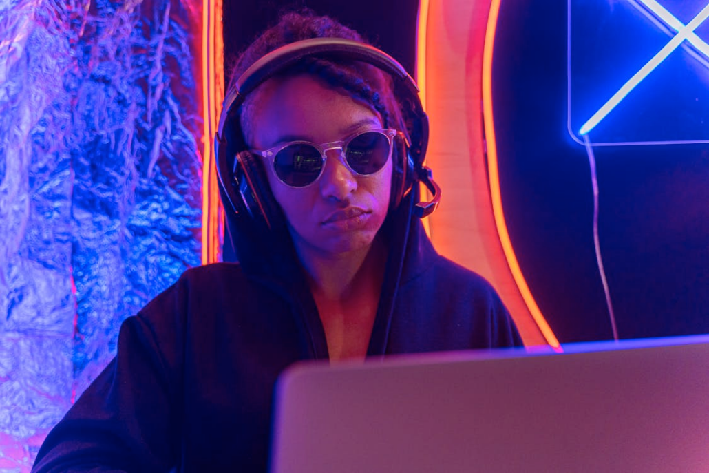 Modern Cloud Architecture: Topologies, Frameworks & Modern Design 1 Modern Cloud Architecture