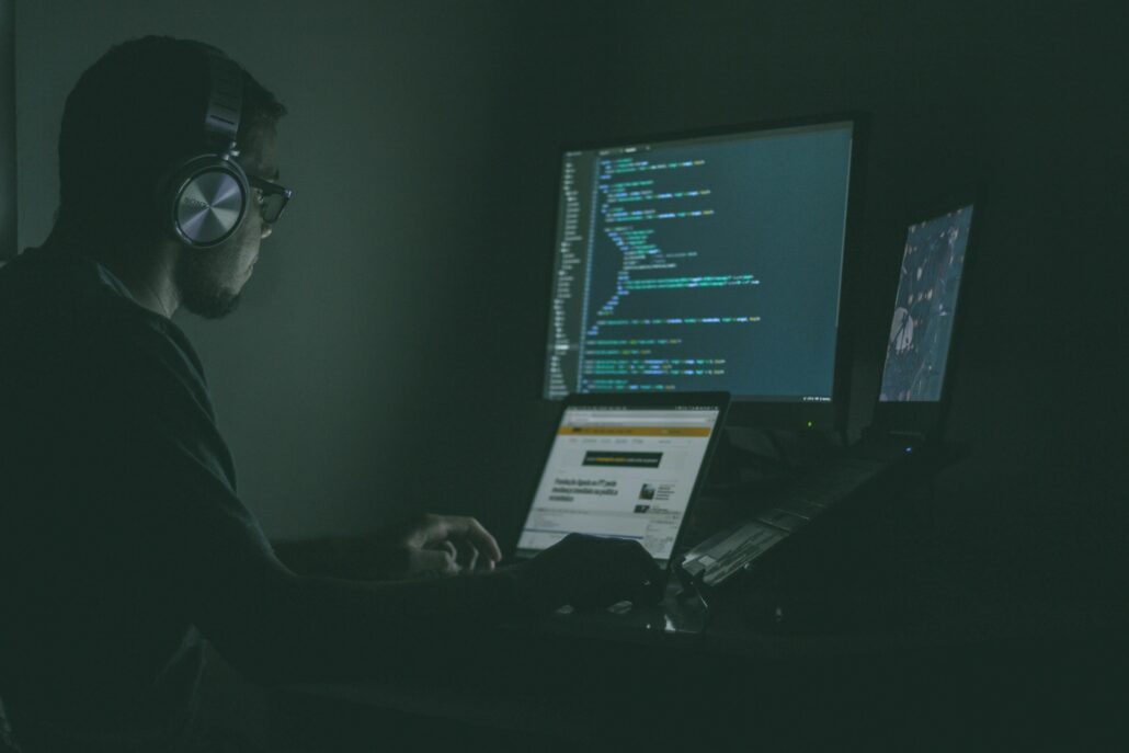 Cybersecurity and Compliance Strategies for IT Leaders in Regulated Industries 1 jefferson santos 9SoCnyQmkzI unsplash